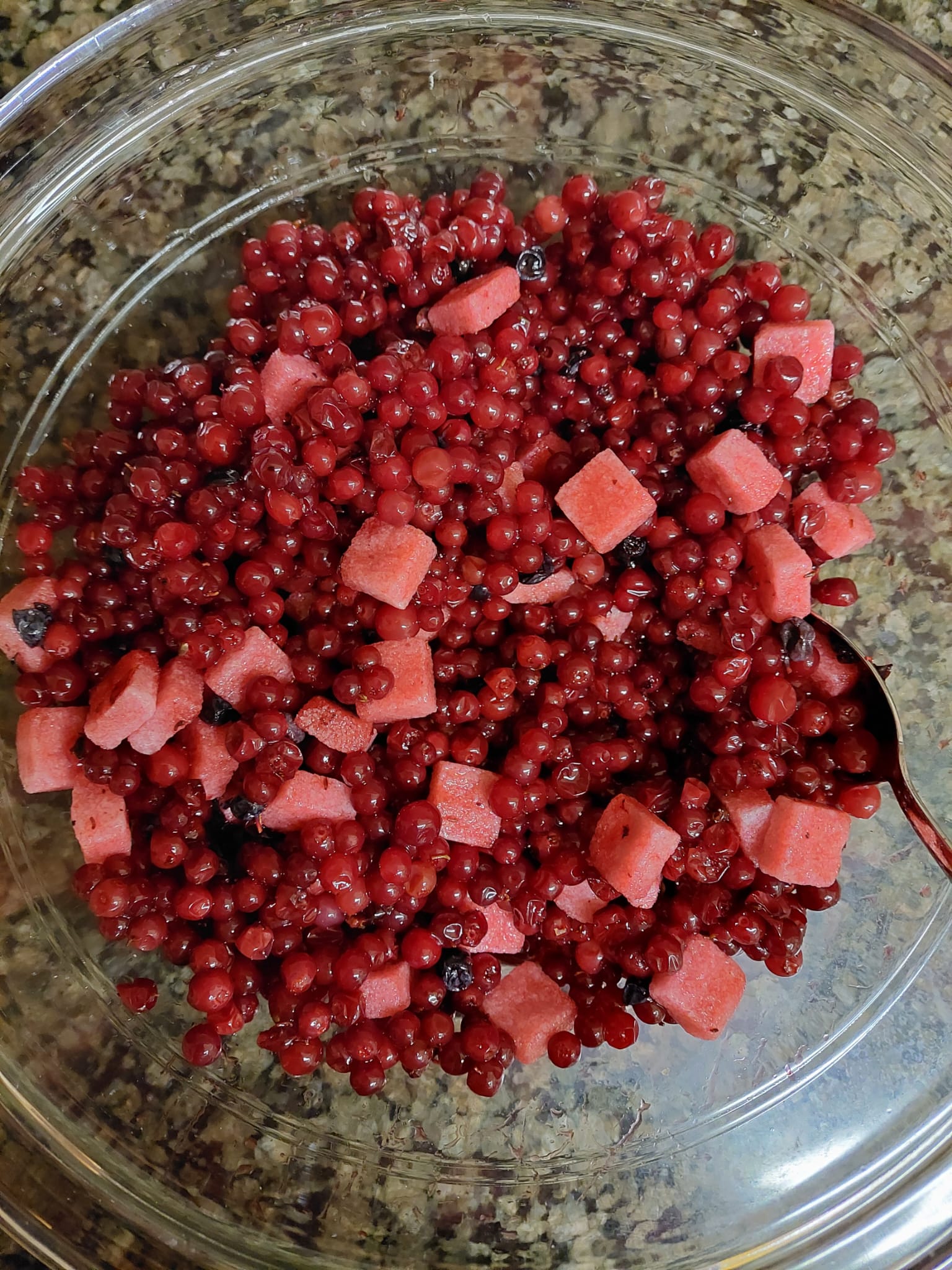 Yleiskastike nimeltä puolukkahillo